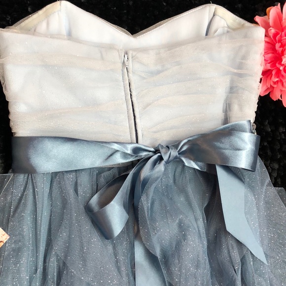 Beautiful size 1 two tone blue sparkly dress - Picture 6 of 7